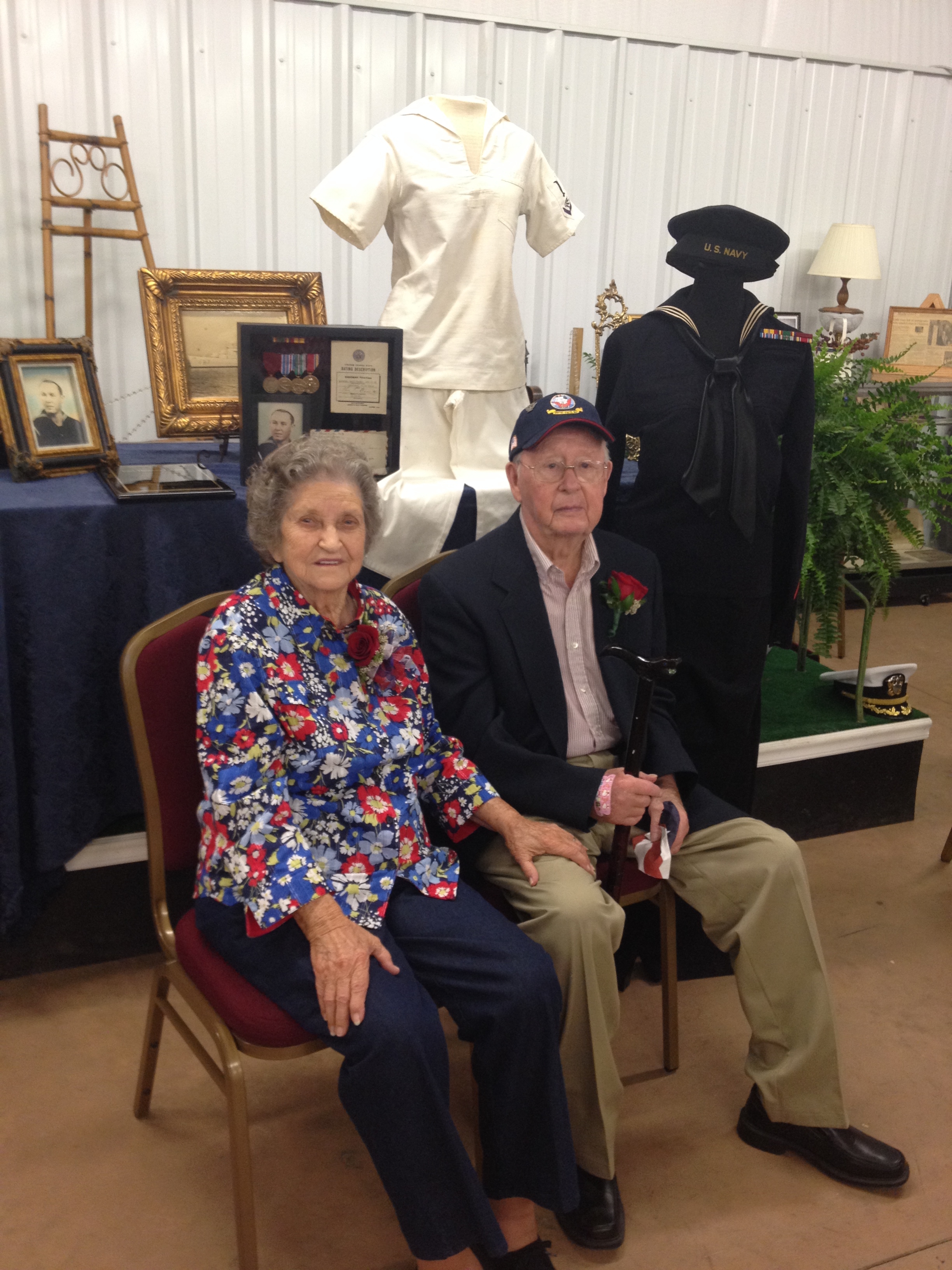 MEMORIAL DAY – WWII Veteran honored (PawPaw)